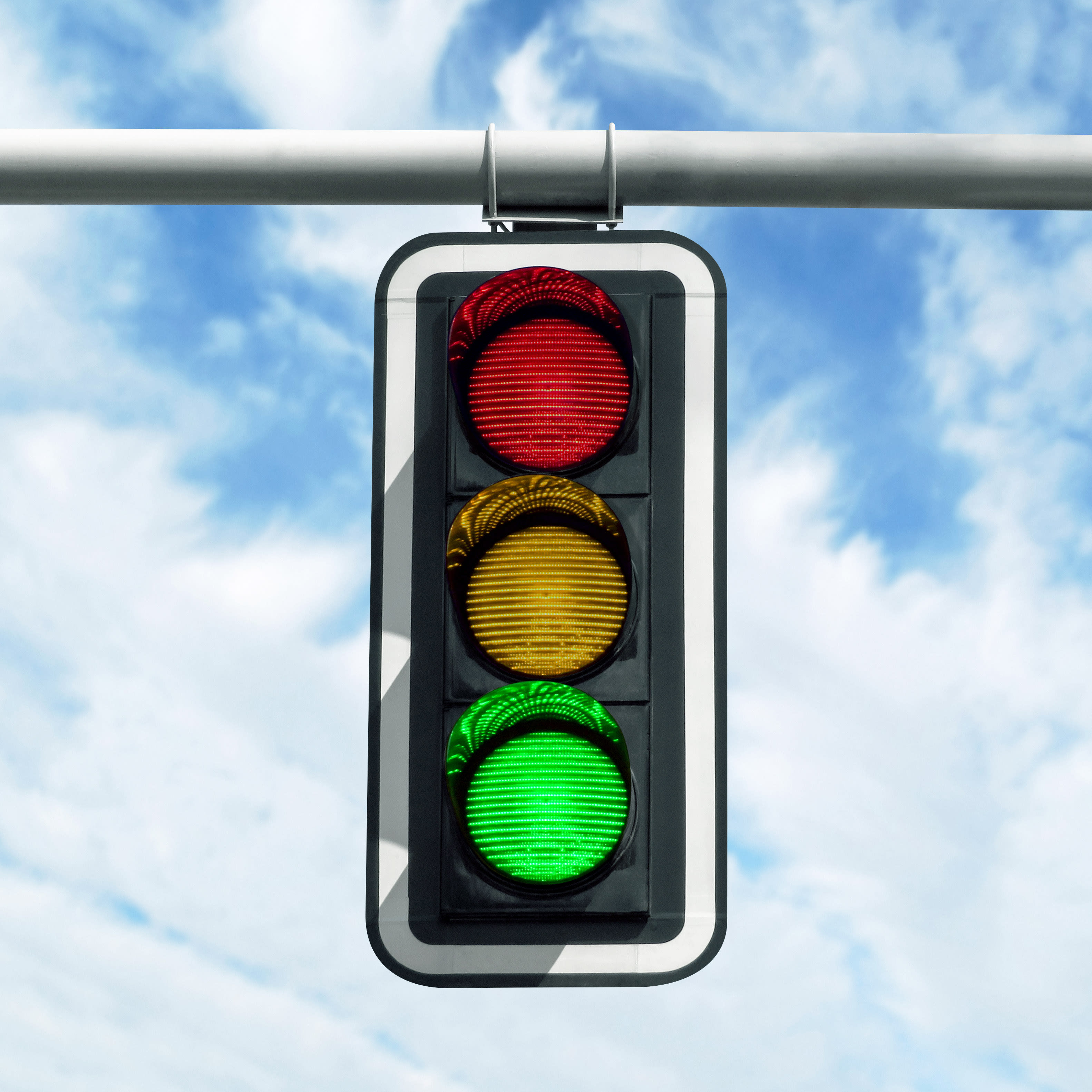 Светофор цветной. Желтый светофор. Светофор. Светофор trafficlight-led 230в. Перекресток со светофором.